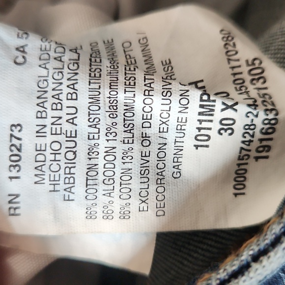 Wrangler  Slim Fit Indigo Jeans - Picture 8 of 9